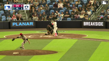 Bryson Hammer Ball to Alberto Barriga