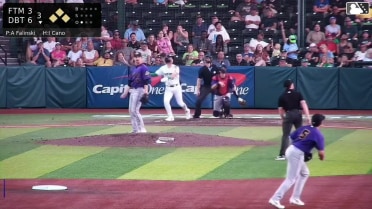 Ichiro Cano doubles (1) on a fly ball to left fielder Bryan Acuña. Rafhlmil Torres scores. Dylan King scores. Drew Davies to 3rd.