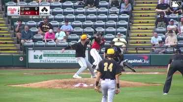 Sean Hunley In play, run(s) to Duce Gourson