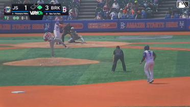 Jesse Winker's RBI double