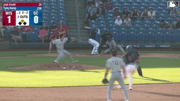 Tyriq Kemp singles on a sharp ground ball to left fielder Tayden Hall, deflected by third baseman Juan Baez. Ramon Ramirez scores.