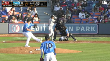 Keiner Delgado homers (6) on a fly ball to right field.
