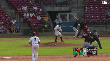 Braylon Payne grounds into a double play, second baseman Danny De Andrade to shortstop Jose Salas to first baseman JP Smith II. Luis Peña out at 2nd. Braylon Payne out at 1st.