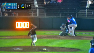D'Angelo Ortiz singles on a line drive to right fielder Eli Lovich. Andruw Musett scores. Anderson Fermin scores.