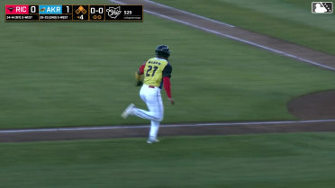 Alex Mooney singles on a line drive to left fielder Parks Harber. Alfonsin Rosario scores. Alex Mooney to 2nd.