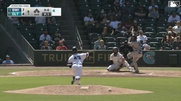 Chadwick Tromp homers (3) on a fly ball to left center field.