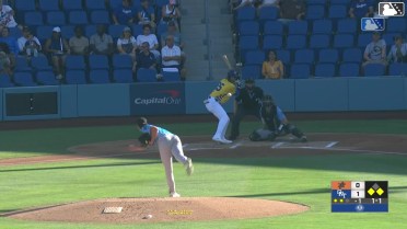 Oswaldo Osorio reaches on a fielding error by shortstop Ryan Wynn. Ching-Hsien Ko scores. Joendry Vargas to 3rd.