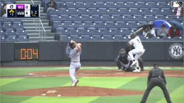 Roderick Arias walks. Connor McGinnis scores. Kaeden Kent to 3rd. Core Jackson to 2nd.