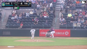 Juan Flores homers (4) on a fly ball to center field.