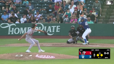 Jose Meza grounds into a double play, shortstop Ali Camarillo to second baseman Casey Yamauchi to first baseman Carlos Franco. Emil Morales out at 2nd. Jose Meza out at 1st.