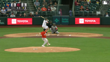 Chen Zhong-Ao Zhuang In play, run(s) to Nate Furman