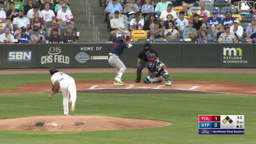 Michael Siani homers (2) on a fly ball to right field. Cal Stevenson scores.