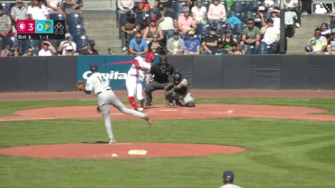 Jace Bohrofen's solo homer 