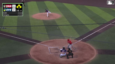 Austin Smith singles on a soft ground ball to first baseman Cesar Quintas. Edward Duran scores. Gable Mitchell to 3rd. Maddox Latta to 2nd.