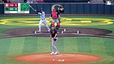 Bo Davidson swats a leadoff homer