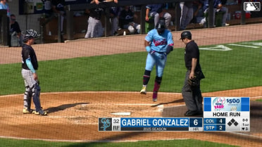Gabriel Gonzalez hits a solo homer