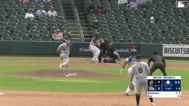 Jhon Diaz triples (1) on a fly ball to center fielder Lizandro Espinoza. Daniel Vellojin scores.