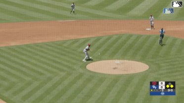 Mairoshendrick Martinus out on a sacrifice fly to center fielder Pedro Catuy. Francisco Espinoza scores.