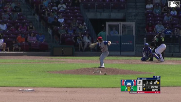 Henry Kusiak doubles (6) on a sharp line drive to center fielder Kane Kepley. Jose Salas scores.