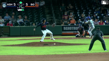 Freuddy Batista singles on a line drive to center fielder Aidan Smith. Zach Daudet scores.