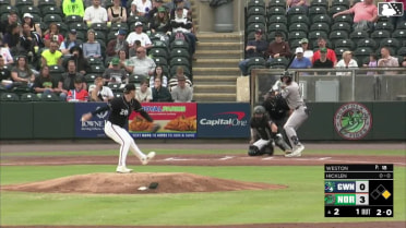 Brewer Hicklen homers (4) on a fly ball to left center field. DaShawn Keirsey Jr. scores.