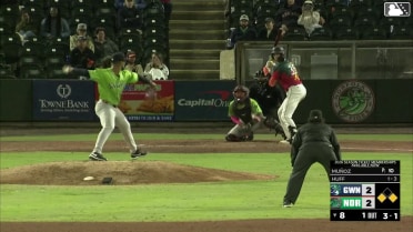 Rolddy Muñoz In play, run(s) to Sam Huff