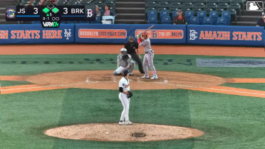 Brandon Lewis flies out to center fielder Yonatan Henriquez. Tyler Pettorini scores.