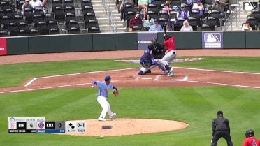 Wilfred Veras doubles (1) on a ground ball to right fielder Seiya Suzuki. Jeral Perez scores. Samuel Zavala to 3rd.