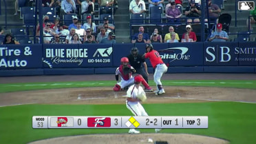 Brooks Brannon doubles (10) on a sharp line drive to right fielder Raylin Heredia. Will Turner scores. Nate Baez to 3rd.