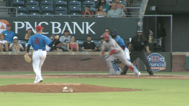 Lindgren starts double play with bare hand