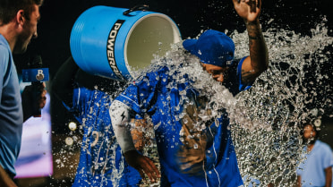 Vargas Lifts Shuckers to Comeback Win over Lookouts