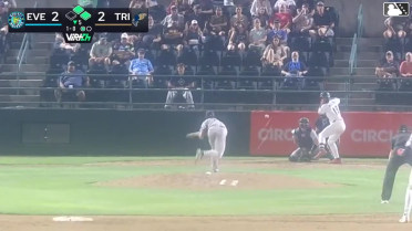 Kendrey Maduro out on a sacrifice fly to right fielder Anthony Donofrio. Adrian Placencia scores.