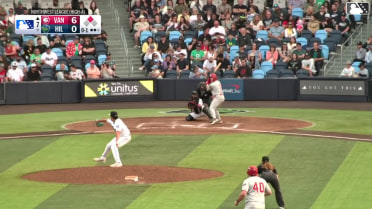 Eric Snow singles on a line drive to left fielder Brady Counsell. Peyton Williams scores.