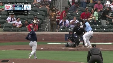 Rodolfo Durán singles on a line drive to left fielder Brennen Davis. Nick Schnell scores. Mason McCoy to 2nd.