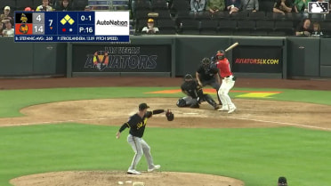 Hunter Strickland In play, run(s) to Michael Stefanic