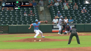 Alejandro Nunez singles on a sharp line drive to right fielder Connor Hujsak. Zach Daudet scores.