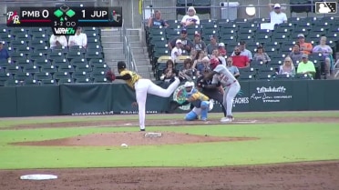 Yordalin Peña strikes out swinging and Chase Heath caught stealing 2nd, catcher Carlos Sanchez to second baseman Carter Johnson to catcher Carlos Sanchez.