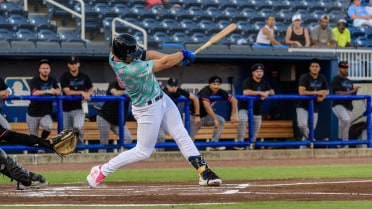 Clutch Hits Lead Shuckers to Comeback Win over Lookouts in Opener
