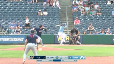 Brett Squires homers (3) on a fly ball to center field. John Rave scores.