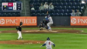 William Simoneit homers (1) on a fly ball to left field. Riley Tirotta scores.