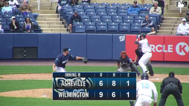 Ethan Petry hits a ground-rule double (4) on a line drive to left field. Nate Rombach scores. Cristhian Vaquero scores. Devin Fitz-Gerald to 3rd.