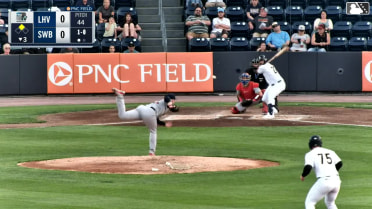 Jasson Domínguez homers (4) on a fly ball to left field. Abrahan Gutierrez scores.