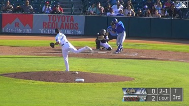 Chris Taylor smacks a solo home run to center field