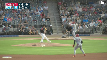 Jose Gonzalez In play, run(s) to Shane Sasaki