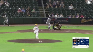 Carson Taylor singles on a fly ball to right fielder Theo Gillen. Dixon Williams scores.