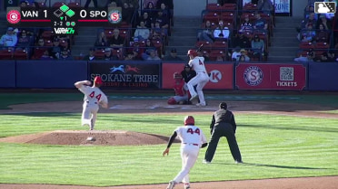 Tommy Hopfe reaches on a throwing error by shortstop Maddox Latta. Robert Calaz scores. Ethan Hedges to 3rd. Tommy Hopfe to 2nd.