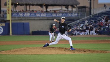 DeBerry Domination, Offensive Fireworks Spark Shuckers 14-Run Rout