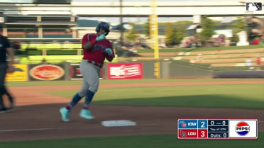 Moisés Ballesteros slugs his ninth homer of the year