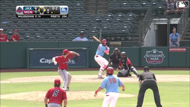 César Prieto singles on a sharp line drive to right fielder Brendan Jones. Victor Scott II scores. Thomas Saggese to 3rd. Leo Bernal to 2nd.