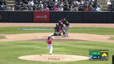 Alfredo Duno singles on a ground ball to right fielder Garrett Pennington. Esmith Pineda scores. Jack Moss to 3rd. Carlos Sanchez to 2nd.